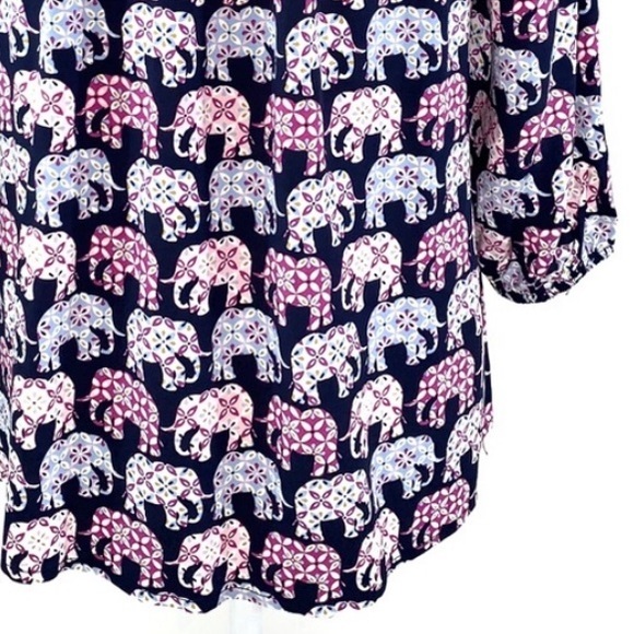 Crown & Ivy size S navy & pink elephant print 3/4 sleeve V-neck pullover blouse - Picture 9 of 12